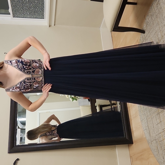 Size 2/4 dark navy pink sequin floral and tulle aline gown by Sherri Hill NWT - Picture 1 of 16